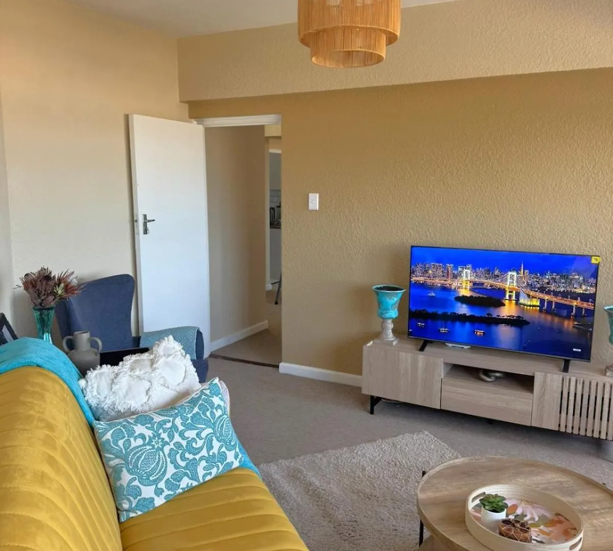 Beach Front Retreat In Fish Hoek Apartment