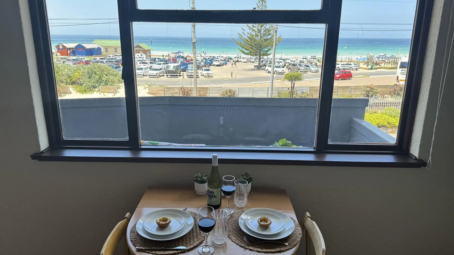 Apartment Beach Front Retreat In Fish Hoek